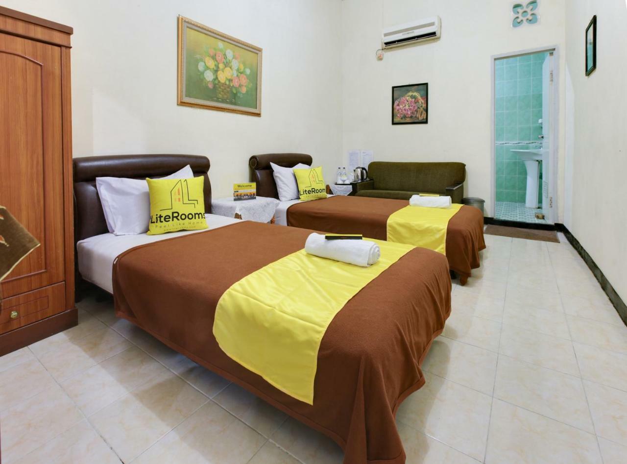 Lite Rooms Bogor Guest House Екстериор снимка