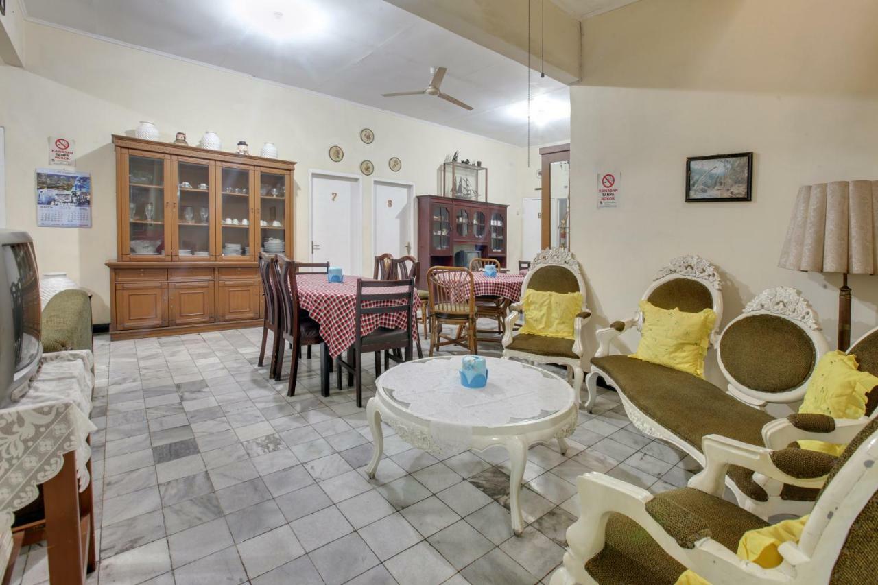 Lite Rooms Bogor Guest House Екстериор снимка